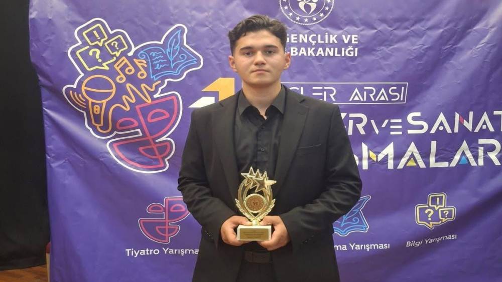 Sarıg&ouml;ll&uuml; &ouml;ğrenci Manisa&rsquo;yı T&uuml;rkiye finalinde temsil edecek
