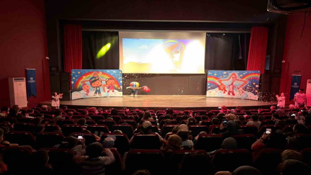 Başkan &Ccedil;er&ccedil;ioğlu, vatandaşları k&uuml;lt&uuml;r ve sanatla buluşturuyor

