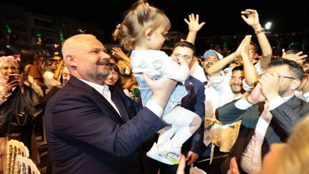 Hıdırellez ateşi, dev isimlerle Menemen&rsquo;de yanacak
