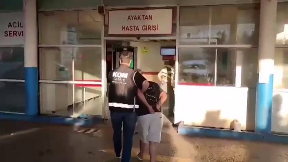 İzmir&rsquo;de su&ccedil; &ouml;rg&uuml;t&uuml; propagandası operasyonunda 3 tutuklama
