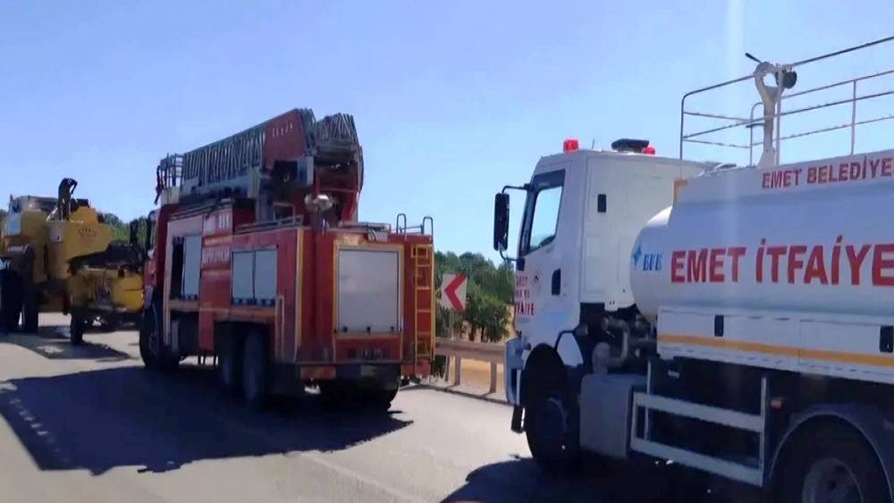 Emet&rsquo;te bi&ccedil;erd&ouml;ver yangını b&uuml;y&uuml;meden s&ouml;nd&uuml;r&uuml;ld&uuml;
