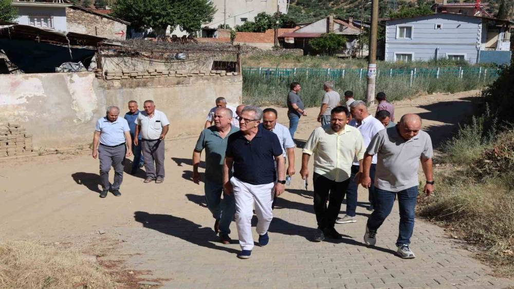 Başkan Tetik, Arslanlı ve Sailer&rsquo;de vatandaşları dinledi
