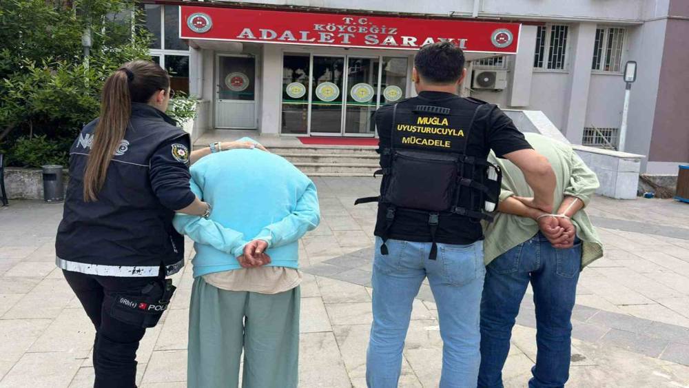 K&ouml;yceğiz&rsquo;de uyuşturucu operasyonu: 2 tutuklama
