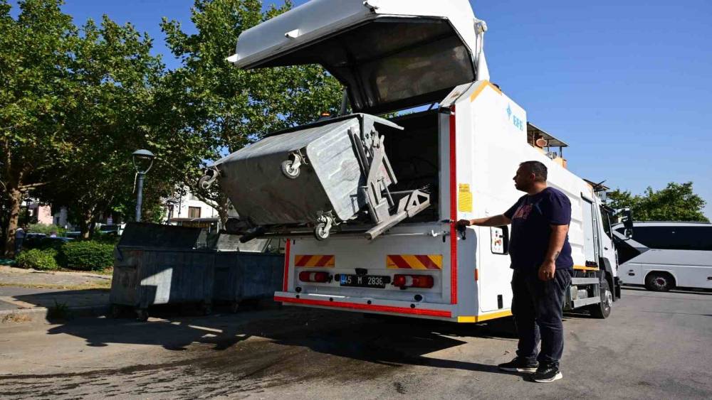 B&uuml;y&uuml;kşehir&rsquo;den &ccedil;&ouml;p konteynerlerinde temizli seferberliği
