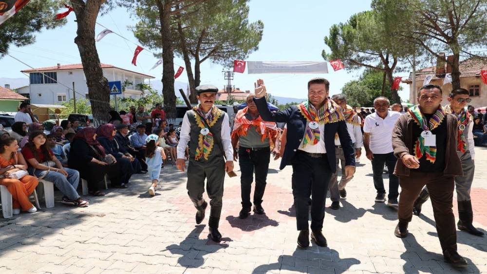 10. &Ccedil;ağırgan Y&ouml;r&uuml;k T&uuml;rkmen Şenliği yoğun katılımla ger&ccedil;ekleşti
