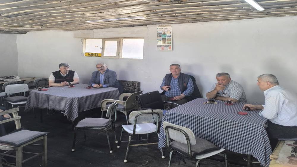 Uşak İl Tarım ve Orman M&uuml;d&uuml;rl&uuml;ğ&uuml; ekipleri sahadaki &ccedil;alışmalarını s&uuml;rd&uuml;r&uuml;yor
