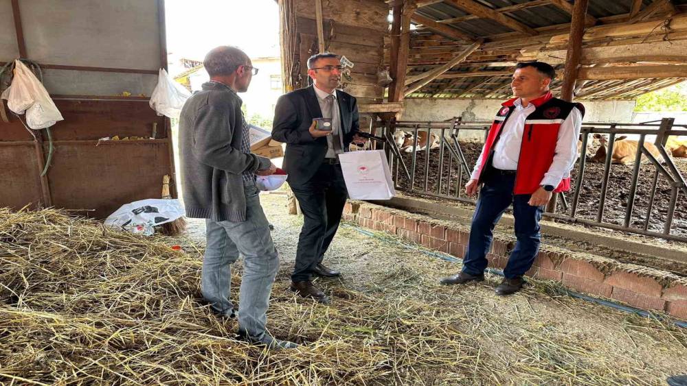 Uşak Tarım ve Orman M&uuml;d&uuml;rl&uuml;ğ&uuml; ekipleri sahada incelemelerde bulundu
