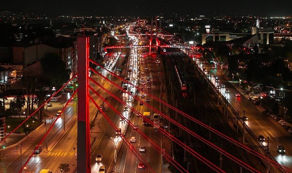 Büyükşehir'in projeleri ışıltılı bir manzara sunuyor