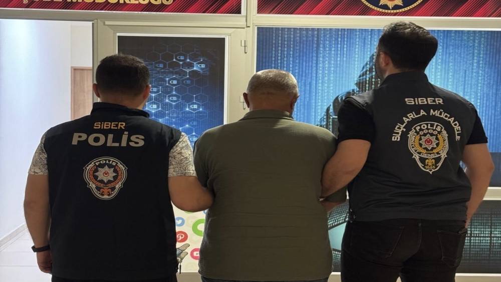 Uşak&rsquo;ta 27 yıl 30 g&uuml;n kesinleşmiş hapis cezası bulunan dolandırıcılık h&uuml;k&uuml;ml&uuml;s&uuml; yakalandı
