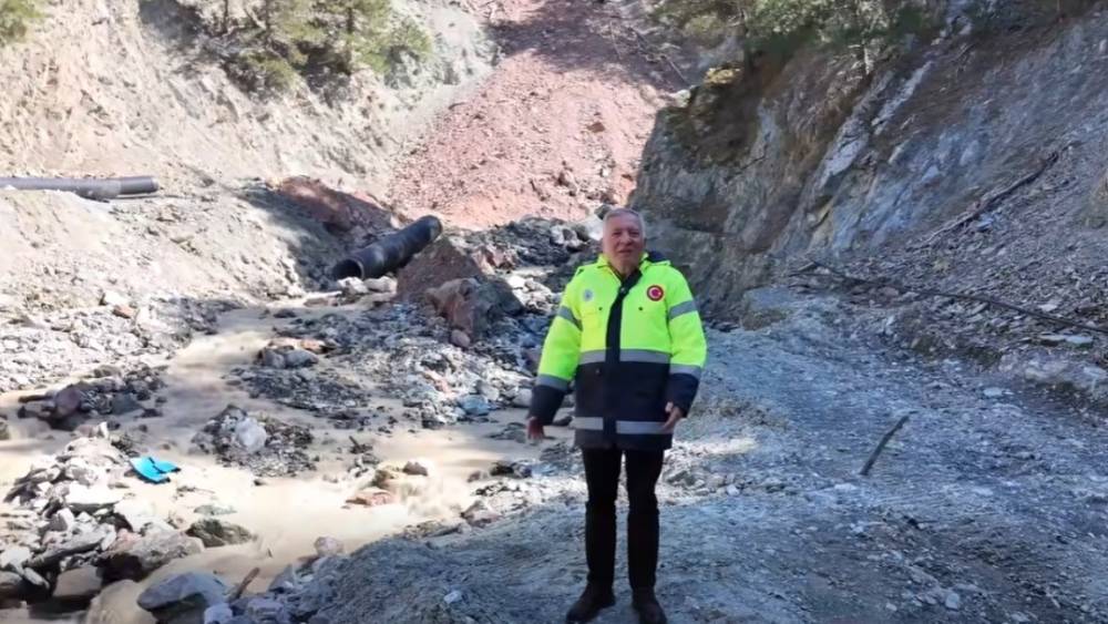 Honaz&rsquo;da sel baskını sulama tesislerine zarar verdi
