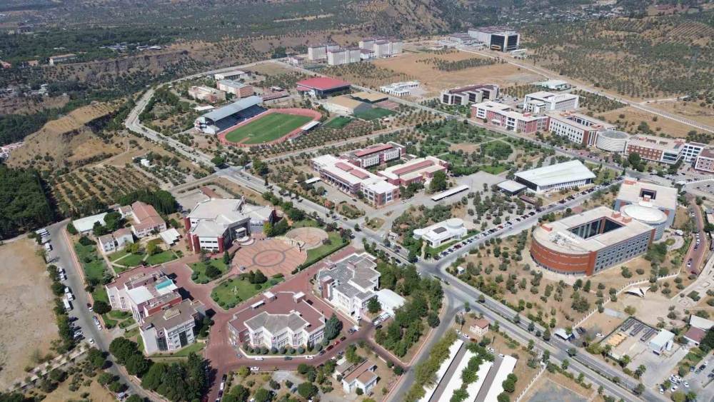 AD&Uuml; kurumsal akreditasyon almaya hak kazandı
