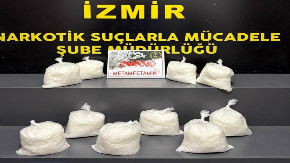 Kargo g&ouml;nderisinde 9 kilonun &uuml;zerinde uyuşturucu ele ge&ccedil;irildi

