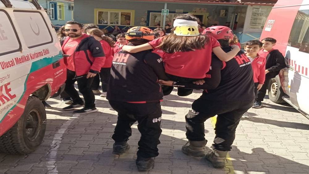 K&ouml;yceğiz Atat&uuml;rk Ortaokulu&rsquo;nda Afet Tatbikatı ger&ccedil;ekleştirildi
