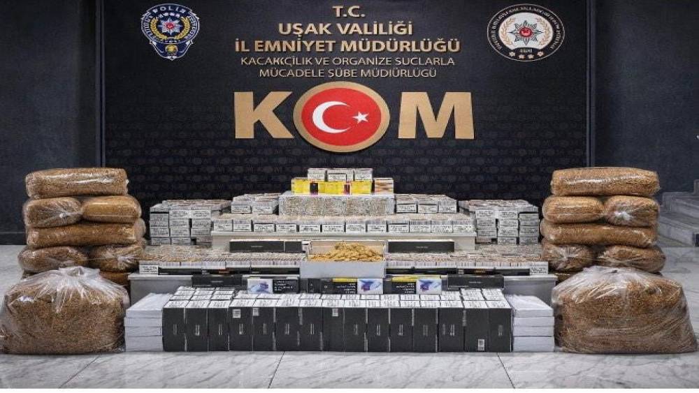 Uşak&rsquo;ta &ccedil;ok sayıda ka&ccedil;ak makaron ve t&uuml;t&uuml;n ele ge&ccedil;irildi
