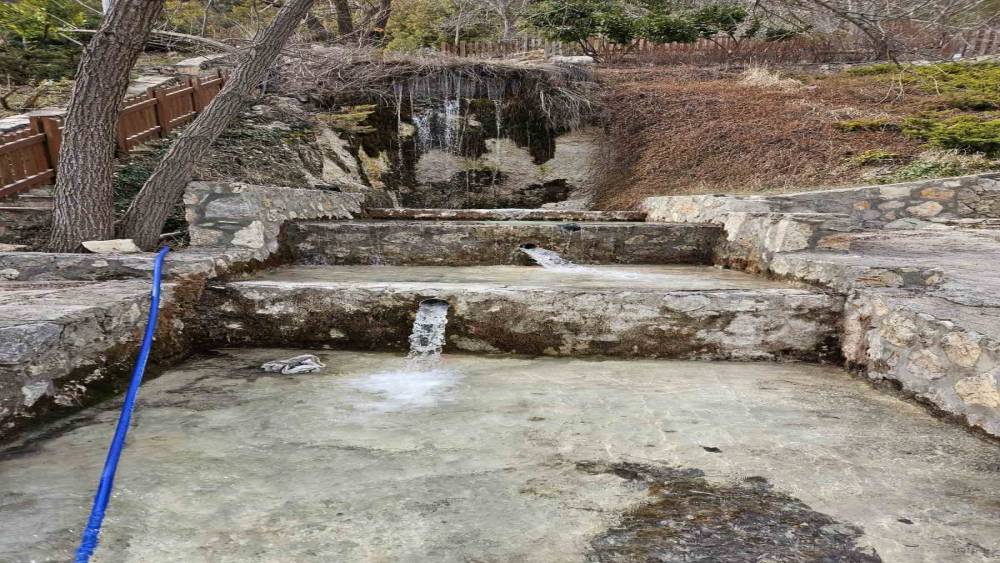 &Ccedil;ameli&rsquo;nin &ouml;nemli su kaynaklarında Paşaderesi Şelalesi yeniden akmaya başladı
