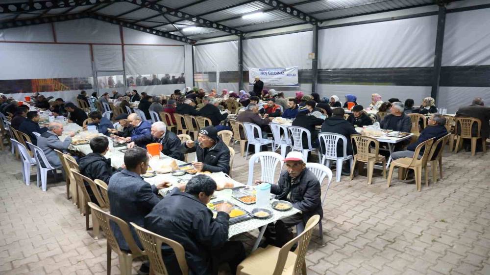 &Ccedil;ameli&rsquo;de g&ouml;n&uuml;l sofraları Emecik Mahallesi&rsquo;nde kuruldu
