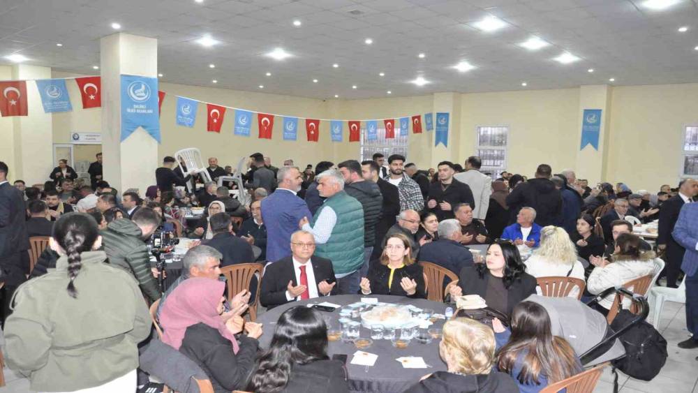 Salihli&rsquo;de &Uuml;lk&uuml; Ocakları tarafından Şehitler İ&ccedil;in Vefa Sofrası Kuruldu
