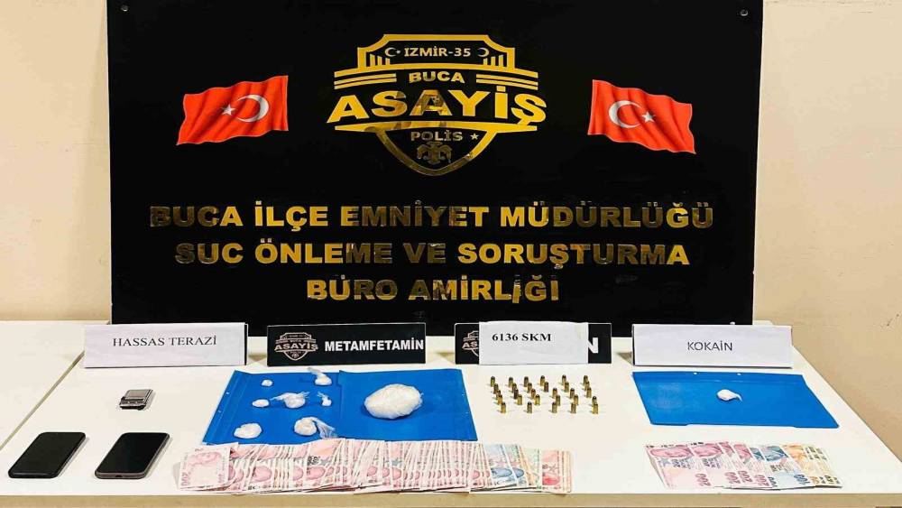 İzmir&rsquo;de uyuşturucu operasyonu: 2 g&ouml;zaltı
