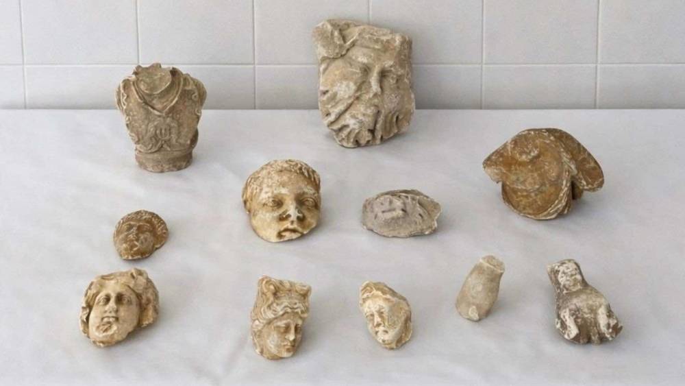 Roma d&ouml;nemine ait heykel par&ccedil;alarıyla yakalanan 5 ş&uuml;pheli g&ouml;zaltına alındı
