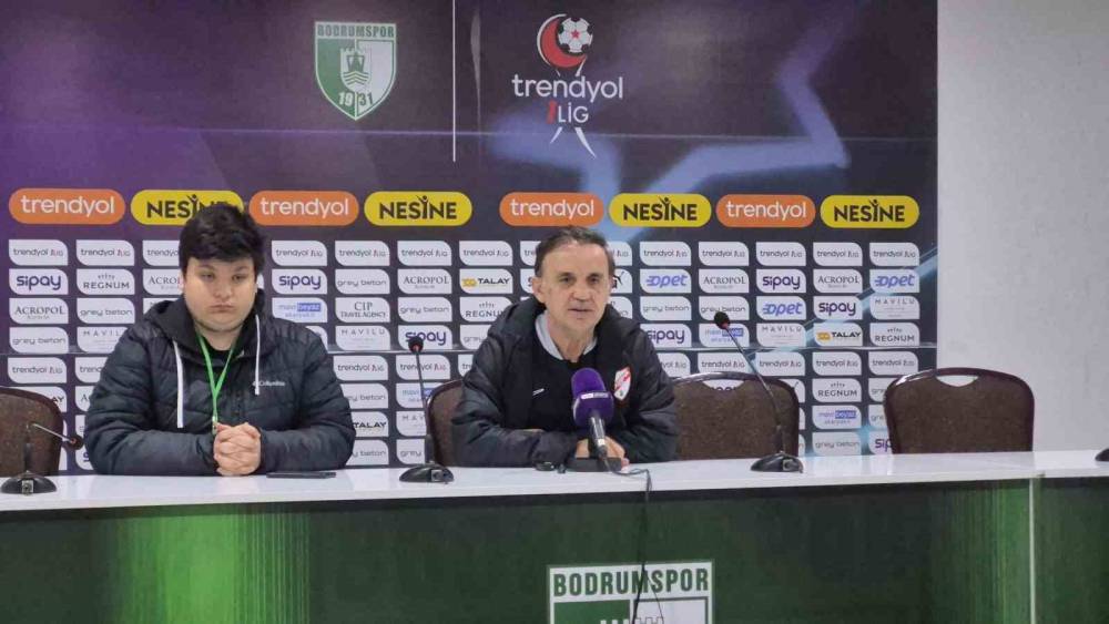 Suat Kaya: "Oyun disiplinini hi&ccedil;e sayarak bir oyun başlangıcı yaptık"
