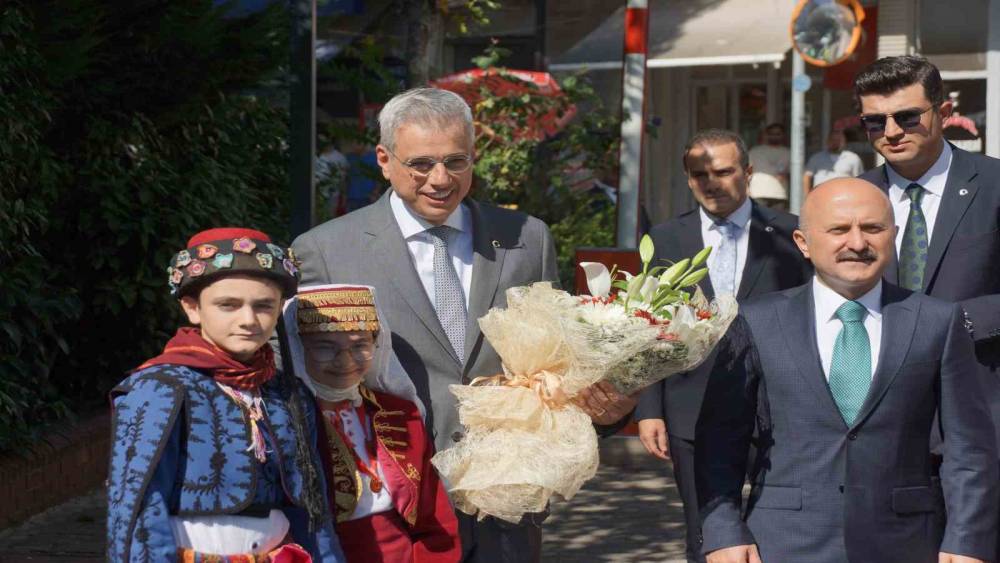 Sağlık Bakanı Memişoğlu: "D&uuml;nyanın en iyi sağlık hizmetleri T&uuml;rkiye&rsquo;de"
