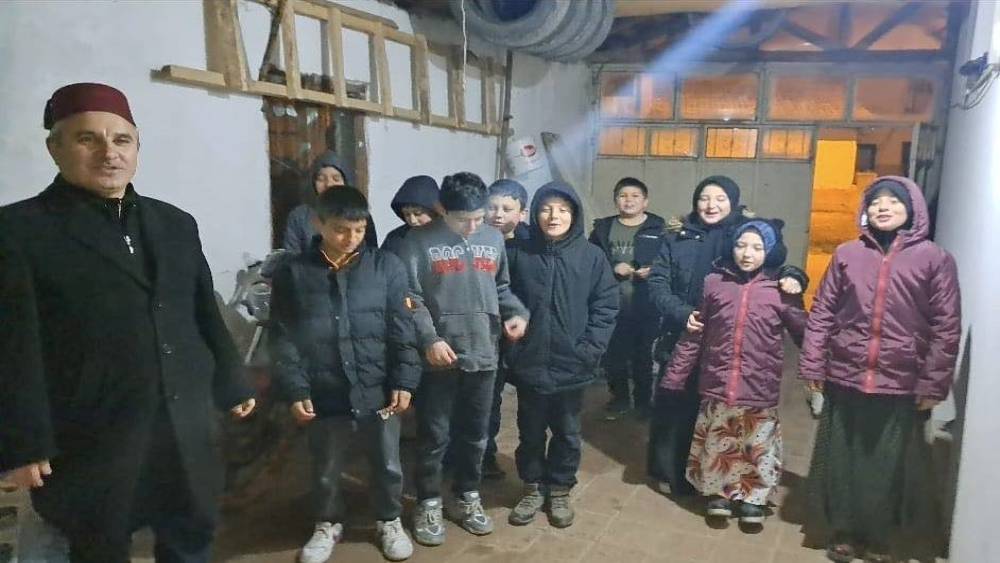 Hisarcık&rsquo;ta Kur&rsquo;an Kursu &ouml;ğrencilerinden K&uuml;pecik geleneği
