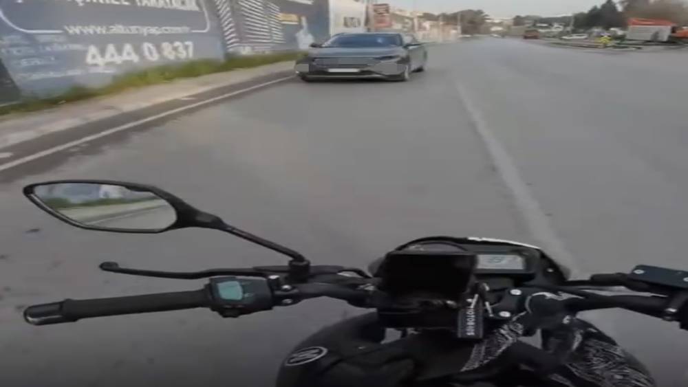 İzmir&rsquo;de ters y&ouml;nde ilerleyen s&uuml;r&uuml;c&uuml;ye 10 bin lira ceza
