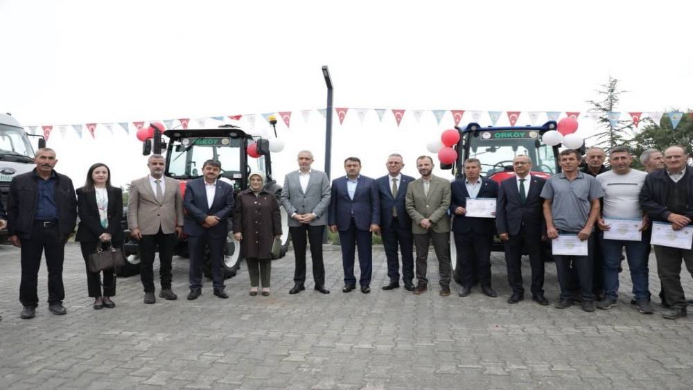 K&uuml;tahya&rsquo;da hem &uuml;retime hem yangınla m&uuml;cadeleye destek
