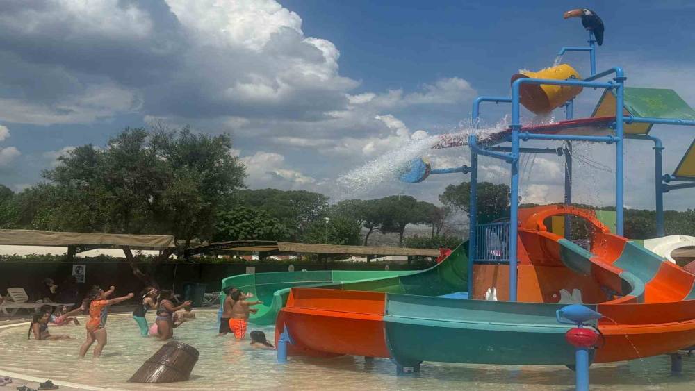 Tekstil Park Aquapark kapılarını a&ccedil;tı
