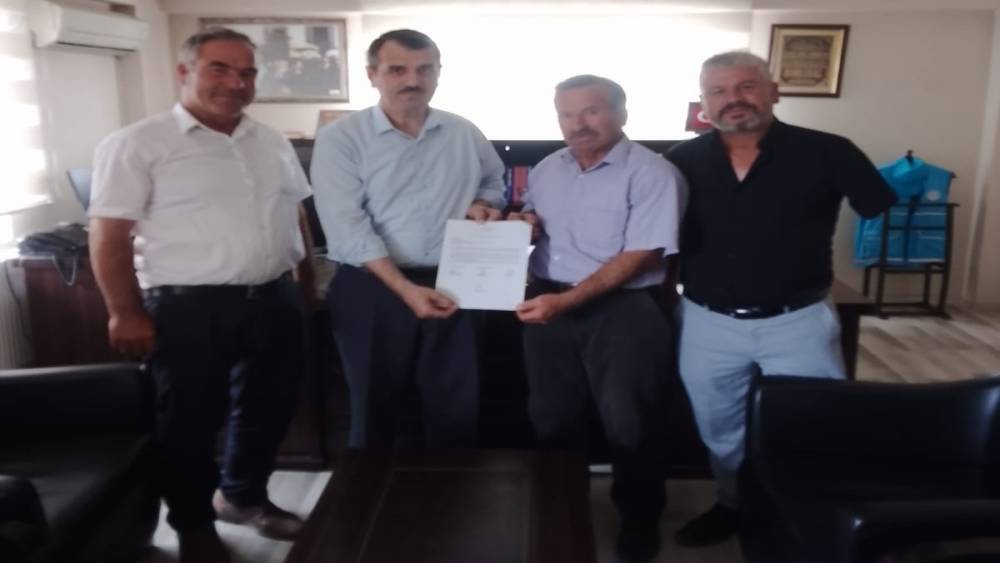 Selendi&rsquo;de hayırseverlerin yaptırdığı Aloşlar Camii ibadete hazır
