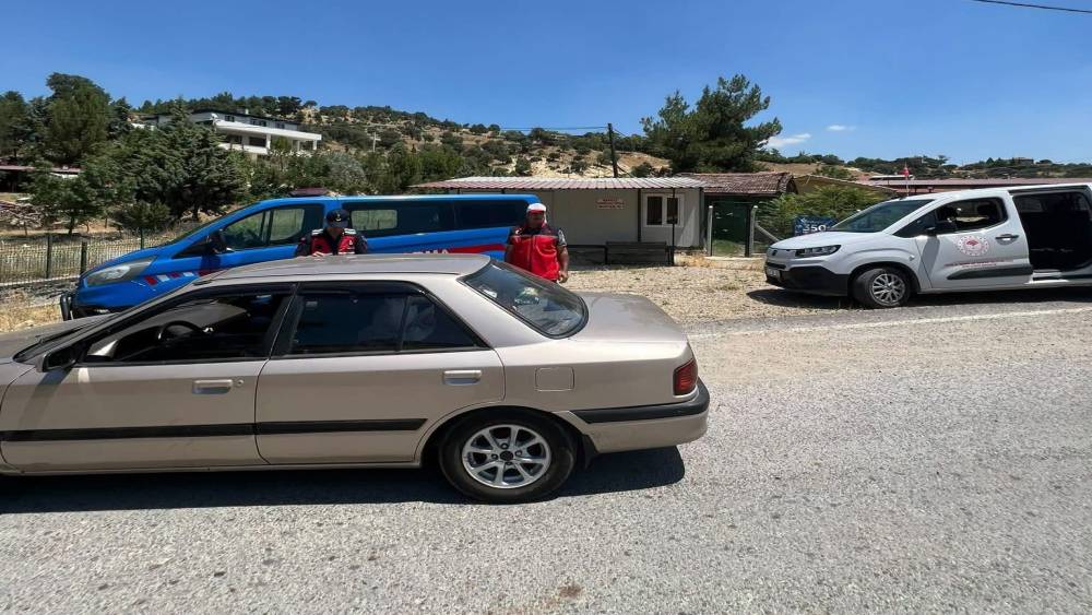 Uşak&rsquo;ta hayvan nakillerine y&ouml;nelik yol denetimleri s&uuml;r&uuml;yor
