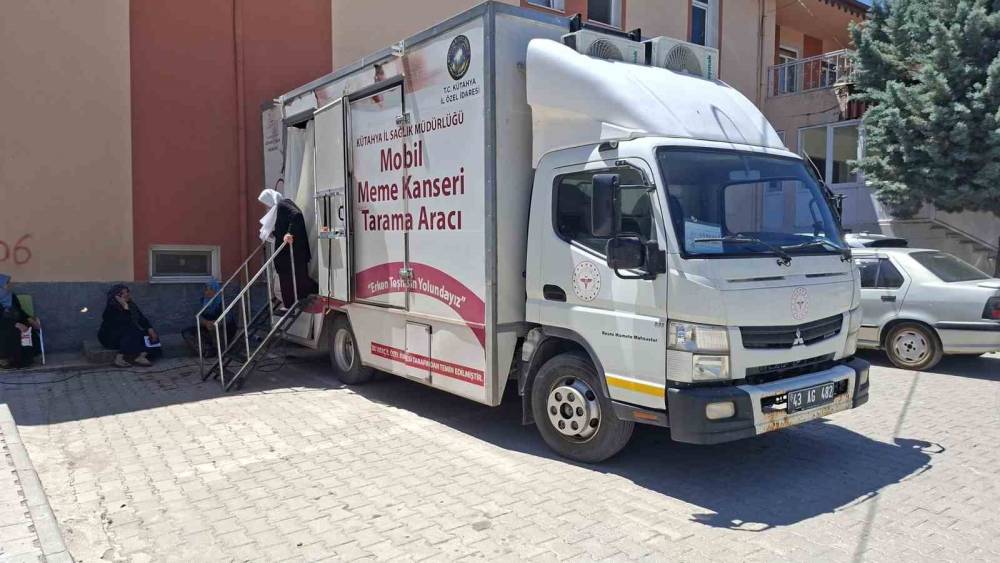 Hisarcık&rsquo;ta meme kanseri i&ccedil;in mobil tarama &ccedil;alışmaları s&uuml;r&uuml;yor
