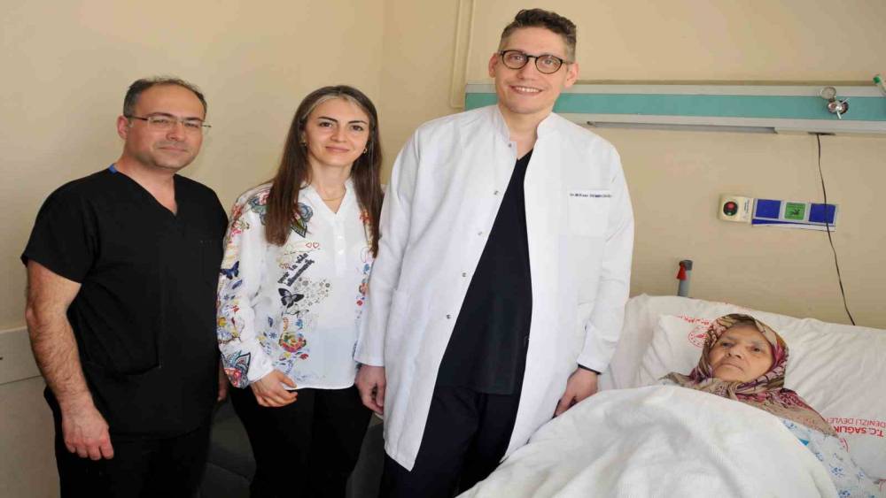 Yumurtalık kanseri teşhisi konulan hasta 12 g&uuml;nde sağlığına kavuştu
