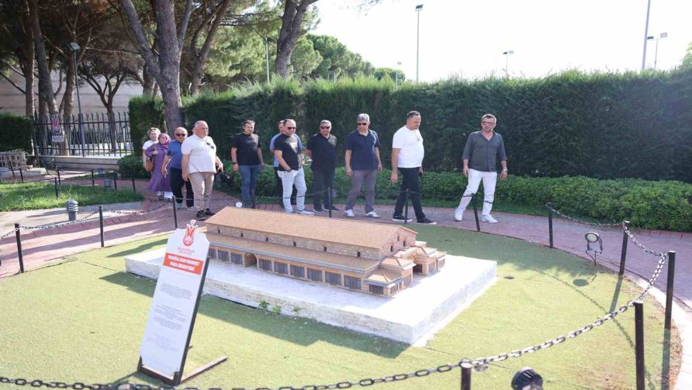 T&uuml;rkiye&rsquo;nin d&ouml;rt bir yanından gelen m&uuml;d&uuml;rler Şehzadelerpark&rsquo;a hayran kaldı
