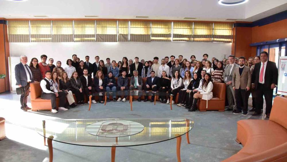 MSK&Uuml;&rsquo;de &ouml;ğrenci &ccedil;alıştayı
