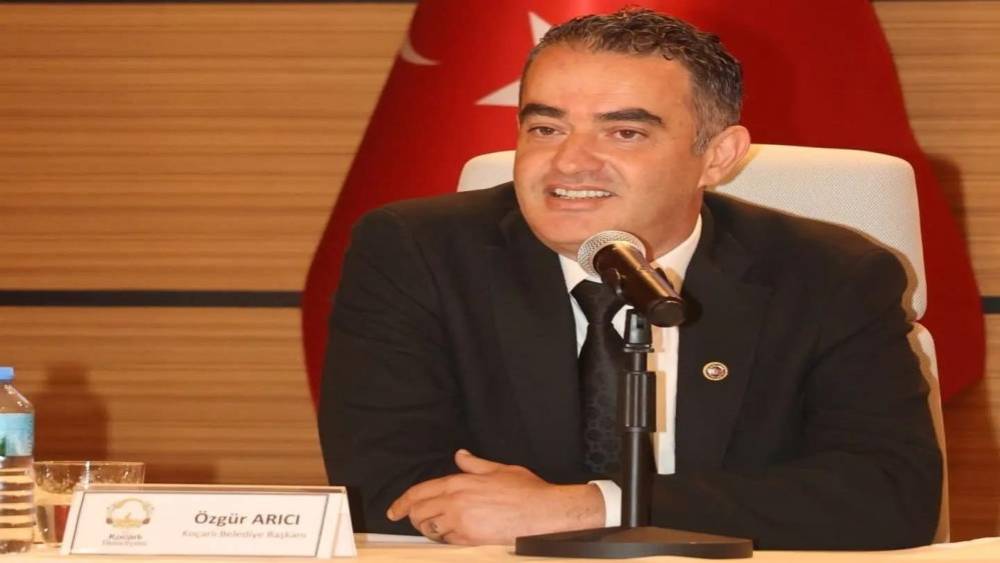 Ko&ccedil;arlı Belediye Başkanı Arıcı, CHP&rsquo;den istifa ettiğini paylaştı
