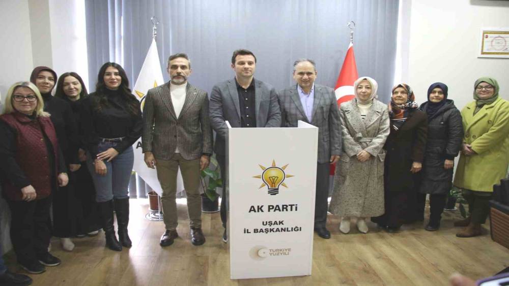 28 Şubat&rsquo;ın yıl d&ouml;n&uuml;m&uuml;nde AK Parti Uşak İl Başkanlığı&rsquo;ndan 81 ilde eşzamanlı a&ccedil;ıklama
