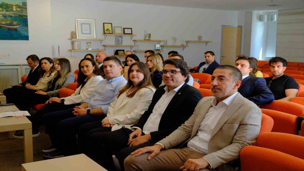 &Ouml;zhelvacı: "Yapay zek&acirc;, rekabet g&uuml;c&uuml;n&uuml; şekillendiren stratejik bir unsur"
