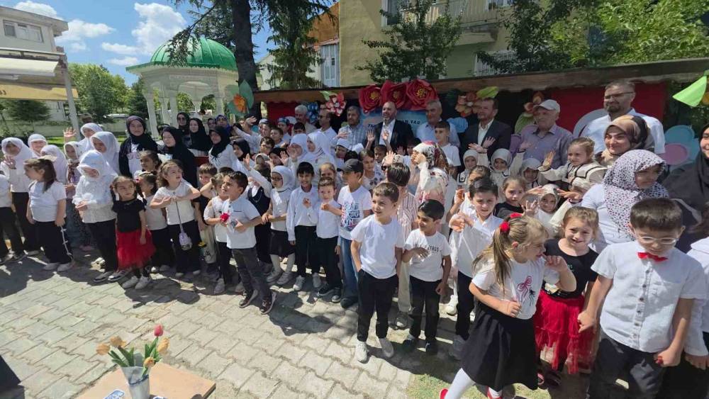 K&uuml;tahya Selimiye Kur&rsquo;an Kursu&rsquo;nda &Ccedil;ocuk Şenliği coşkusu
