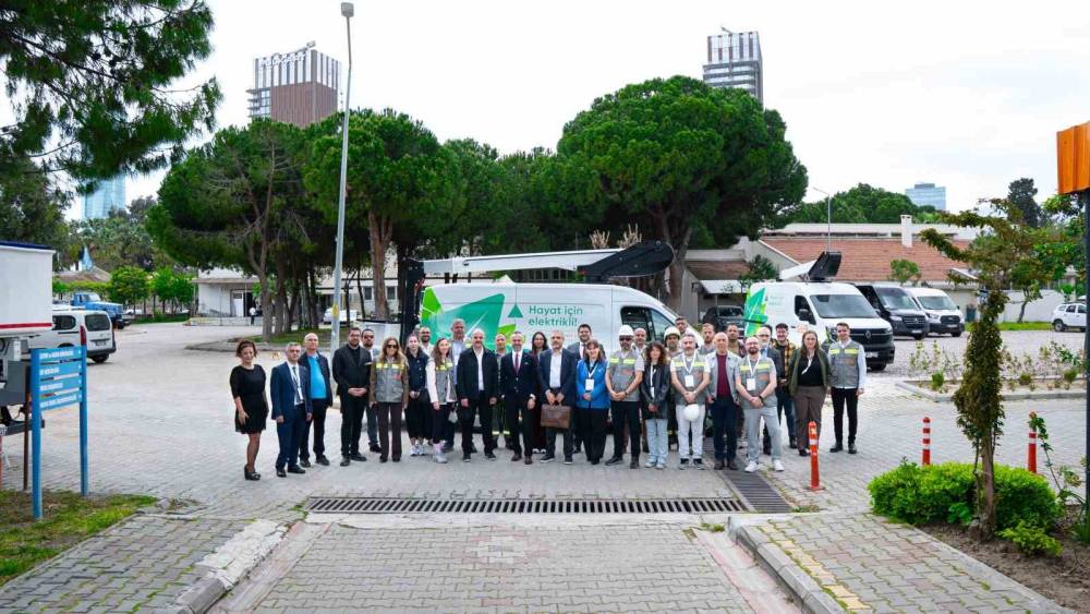 Elektrik dağıtım sekt&ouml;r&uuml;n&uuml;n iklim rol&uuml; ve yatırım planı COP31 g&uuml;ndeminde
