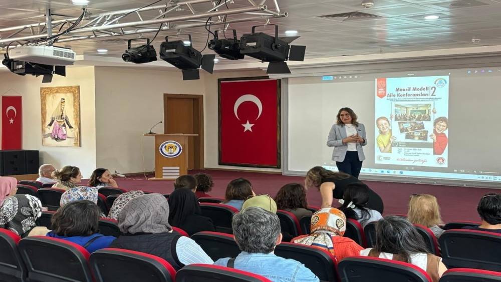 Muğla&rsquo;da "Maarif Modeli Aile Konferansları" devam ediyor
