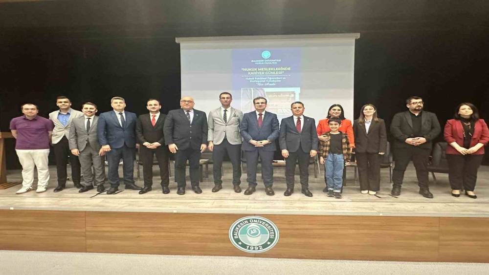 Salihli Kaymakamı G&uuml;ldoğan, geleceğin hukuk&ccedil;ularıyla buluştu
