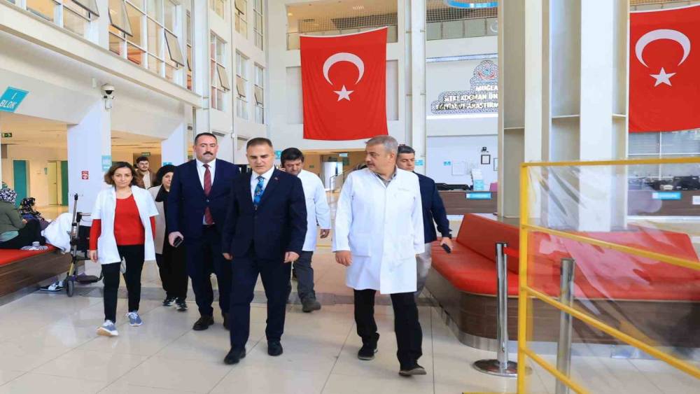 Vali Akbıyık MEAH&rsquo;ı ziyaret etti
