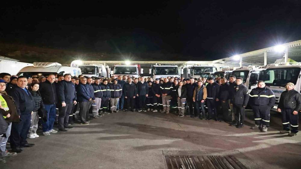 Başkan Mandalinci&rsquo;den 1 Mayıs mesajı: "Hayatın y&uuml;k&uuml;n&uuml; emek taşır"
