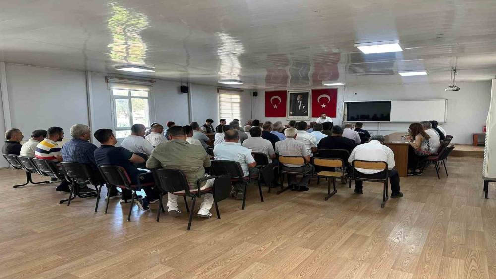 Sarıg&ouml;l&rsquo;de muhtarlarla kritik toplantı
